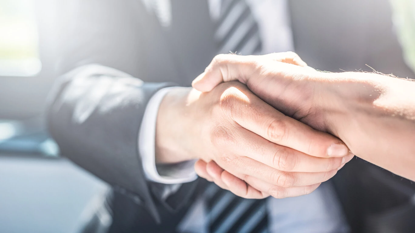 Insurance Agent Presentation And Consultations With A Lawyer Or Insurance Agent in Rome, NY